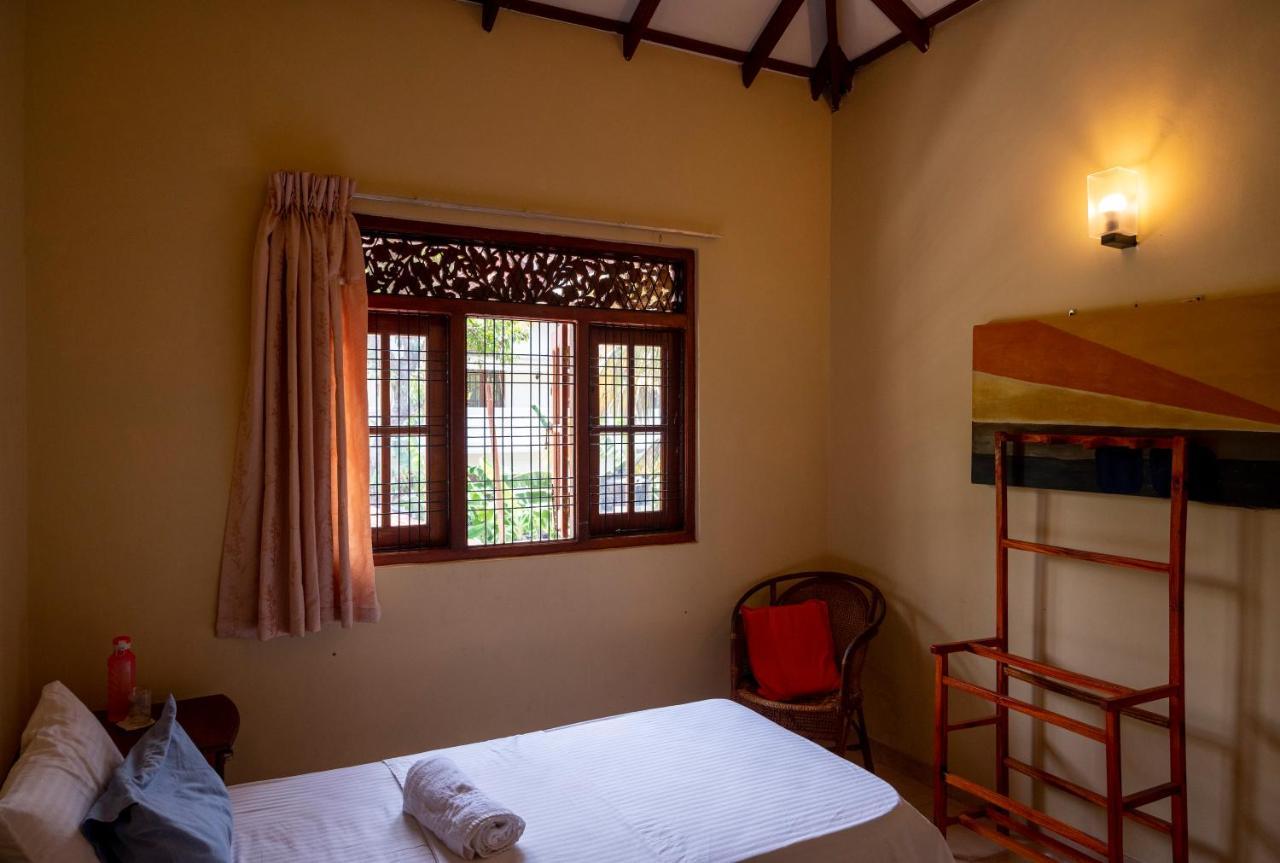 The Tourist Balcony Apartment Negombo Exterior photo